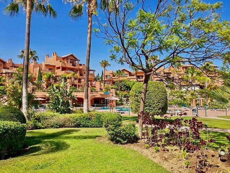 Seaview Penthouse In New Golden Mile Apartment Estepona